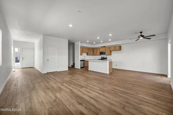 $393,617 | 260 Green Lane, Dayton, NV 89403