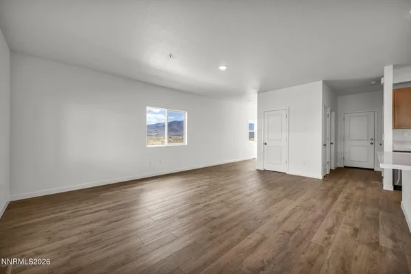 $393,617 | 260 Green Lane, Dayton, NV 89403