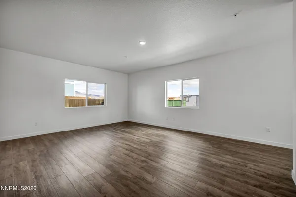 $393,617 | 260 Green Lane, Dayton, NV 89403