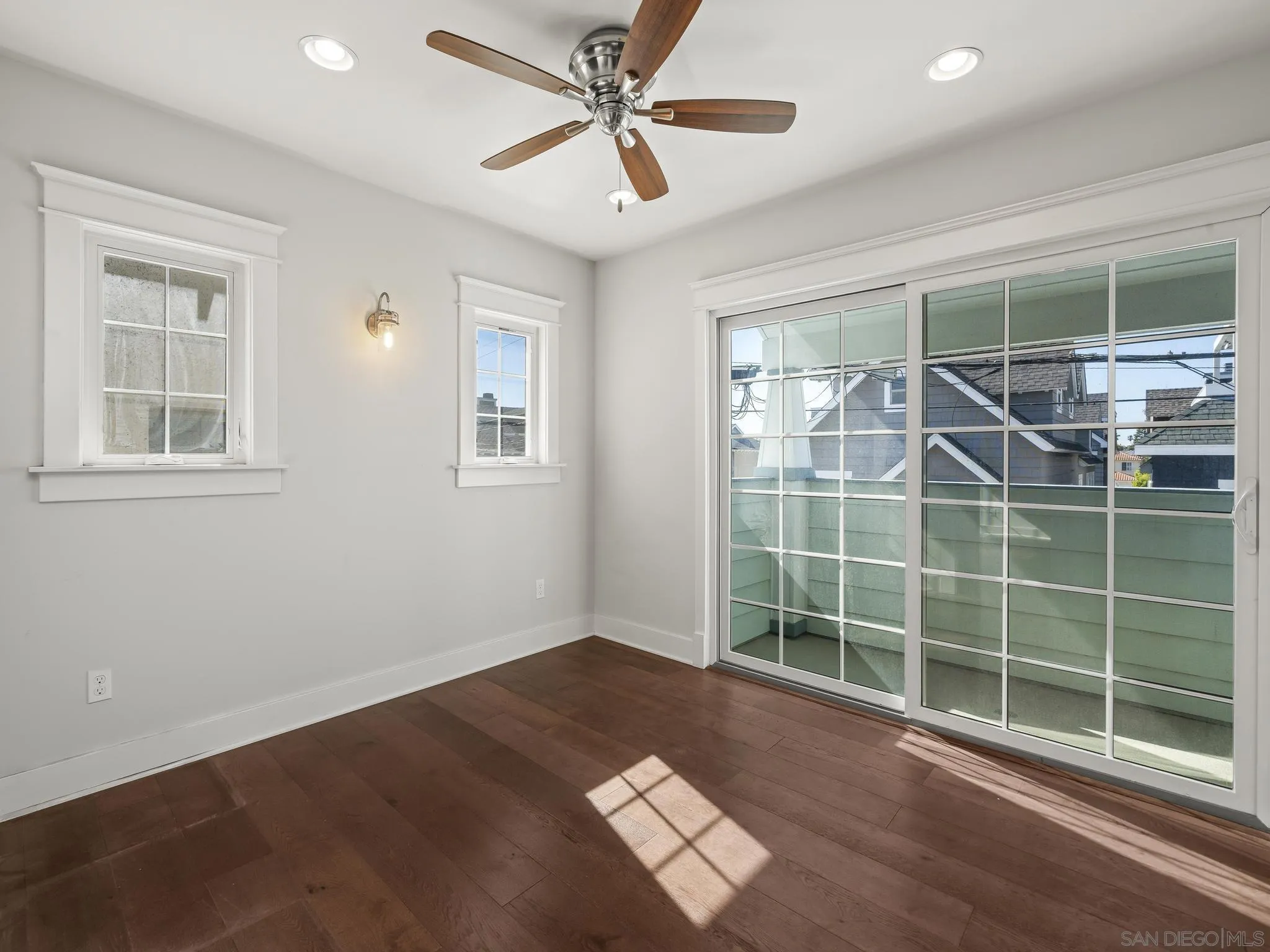 816 F Coronado, CA 92118 - Photo 32 of 44