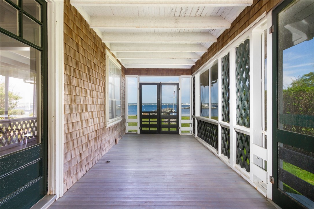 90 Racquet Road Jamestown, RI 02835 - Photo 20 of 43