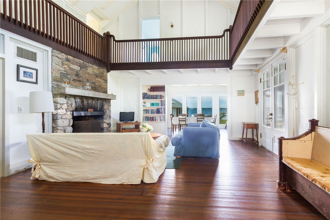 90 Racquet Road Jamestown, RI 02835 - Photo 25 of 43