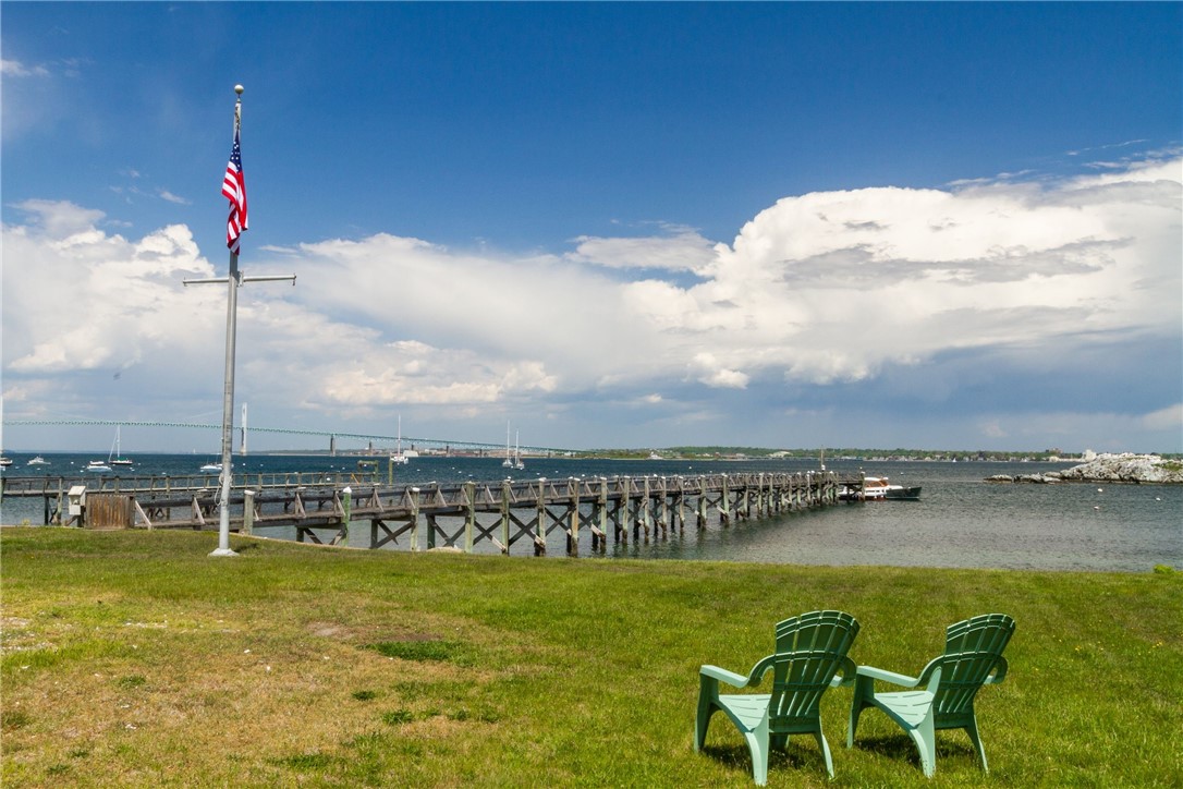 90 Racquet Road Jamestown, RI 02835 - Photo 10 of 43