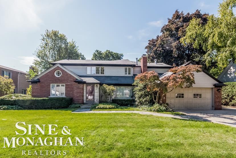 21 Hawthorne Road Grosse Pointe Shores, MI 48236 - Photo 3 of 80