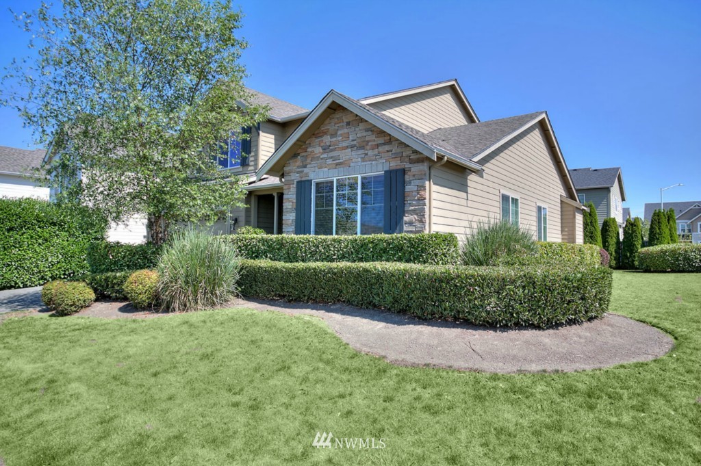 18521 38th Drive Southeast Bothell, WA 98012 - Photo 2 of 25 Gallery Image 2