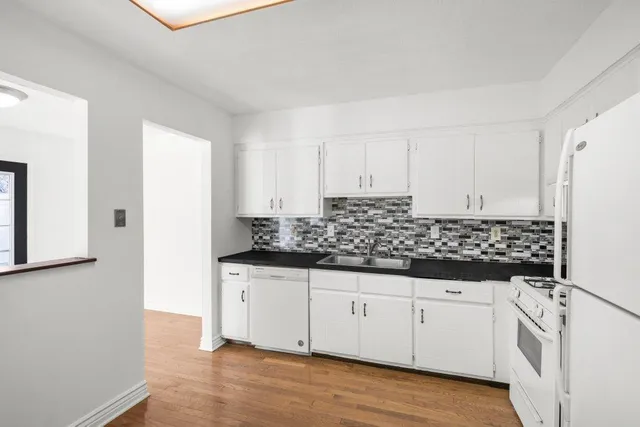 $239,900 | 5325 70th Circle North, Brooklyn Center, MN 55429