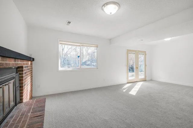 $239,900 | 5325 70th Circle North, Brooklyn Center, MN 55429