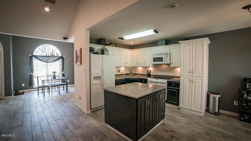 7904 Martin Bluff Road Gautier, MS 39553 - Photo 12 of 30 MB Kitchen 2