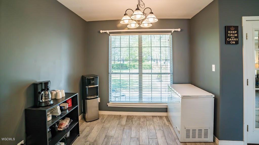 7904 Martin Bluff Road Gautier, MS 39553 - Photo 15 of 30 MB Breakfast Nook