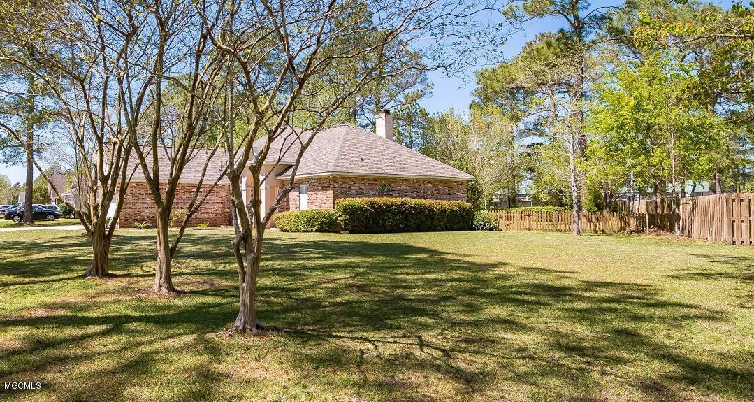 7904 Martin Bluff Road Gautier, MS 39553 - Photo 3 of 30 MB Front Yard