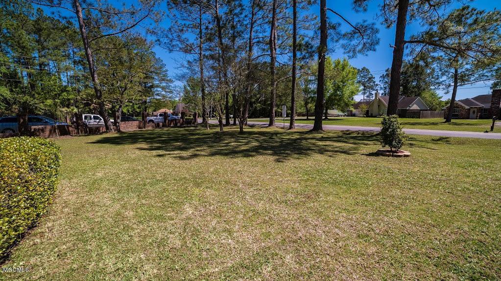 7904 Martin Bluff Road Gautier, MS 39553 - Photo 4 of 30 MB Front Yard 2