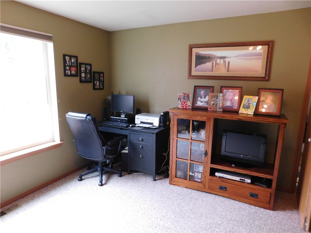 106 Springbrook Drive Chehalis, WA 98532 - Photo 11 of 24 Gallery Image 11