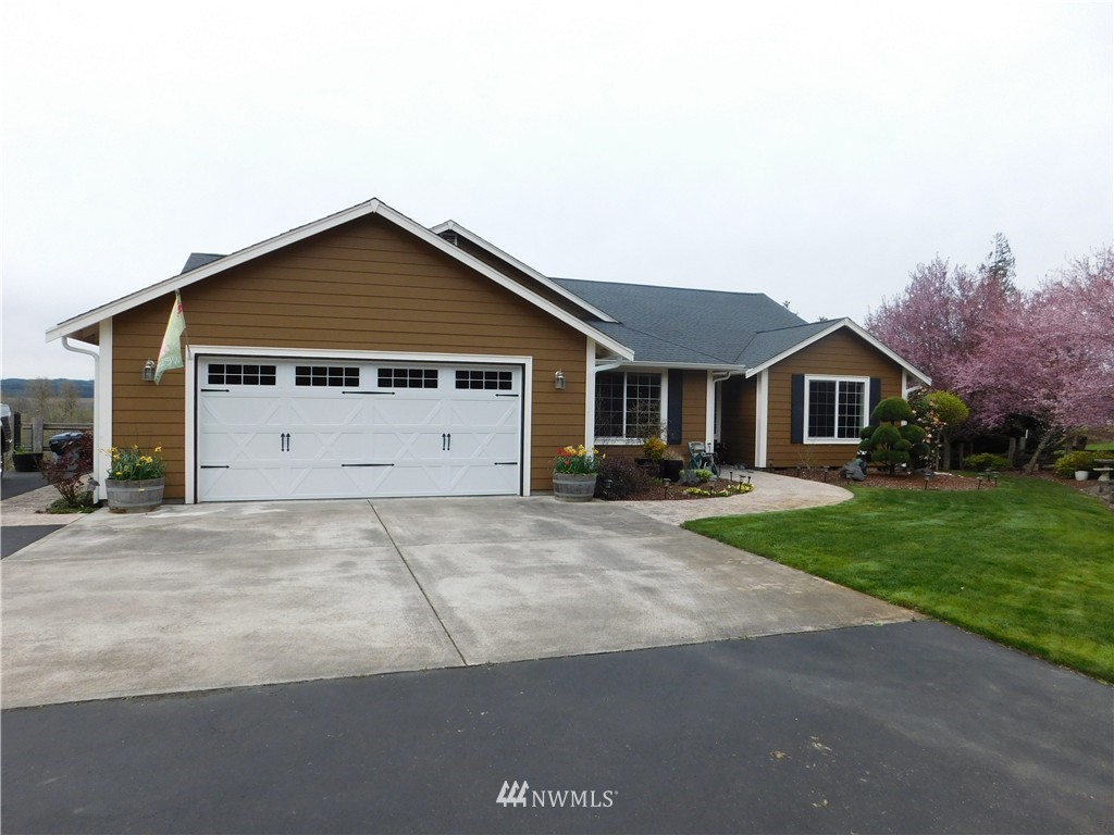 106 Springbrook Drive Chehalis, WA 98532 - Photo 3 of 24 Gallery Image 3