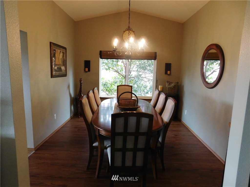 106 Springbrook Drive Chehalis, WA 98532 - Photo 6 of 24 Gallery Image 6