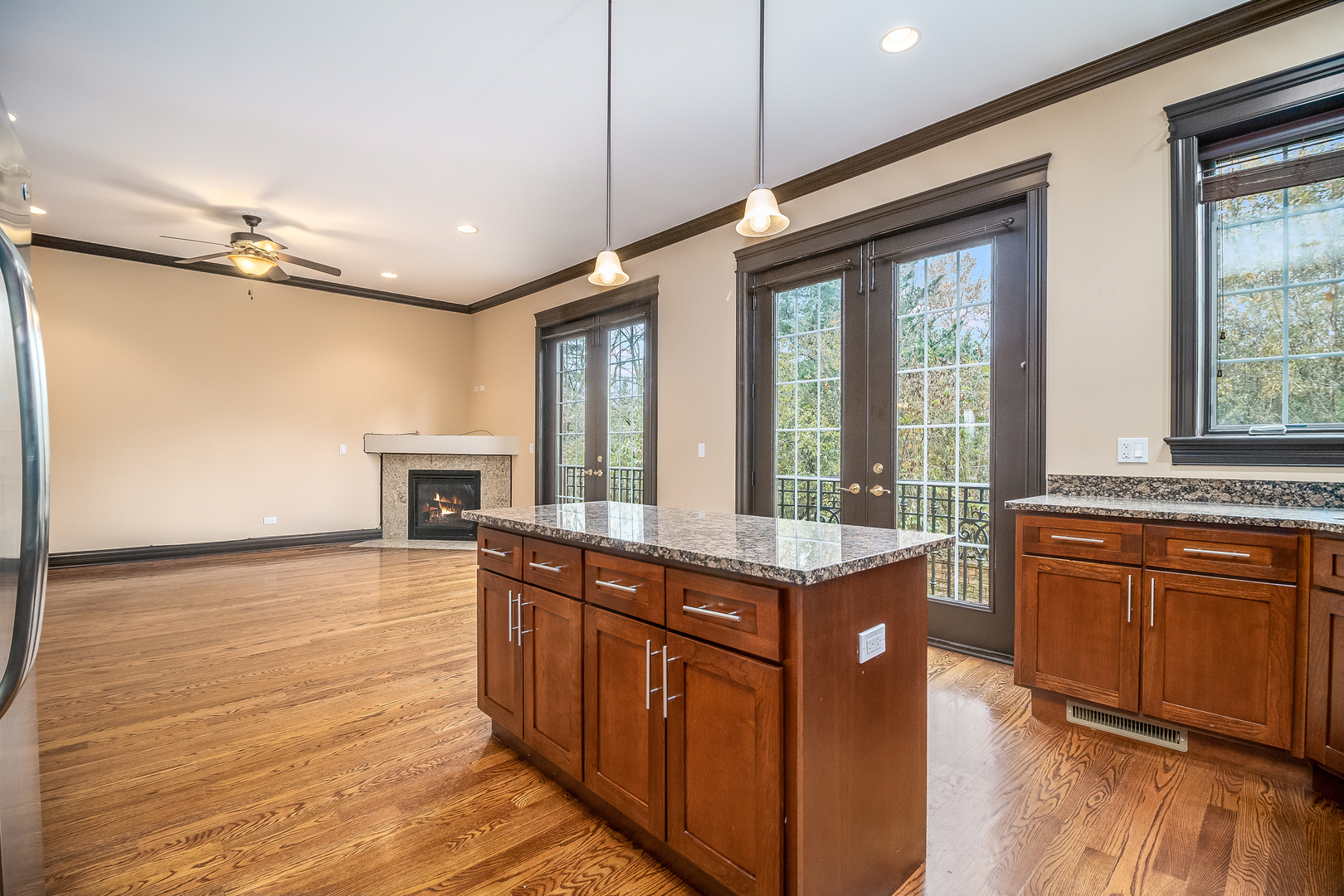 16W560 Bluff Road, Unit 16W540 Willowbrook, IL 60527 - Photo 21 of 39 Gallery Image 21