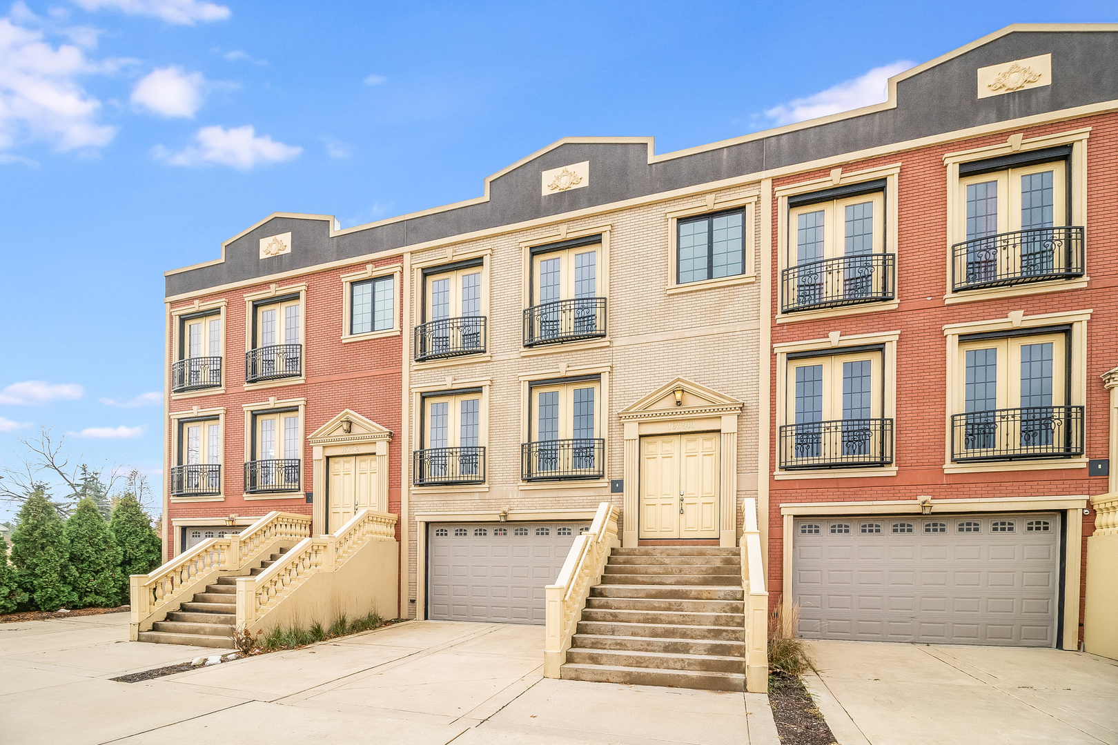 16W560 Bluff Road, Unit 16W540 Willowbrook, IL 60527 - Photo 26 of 39 Gallery Image 26