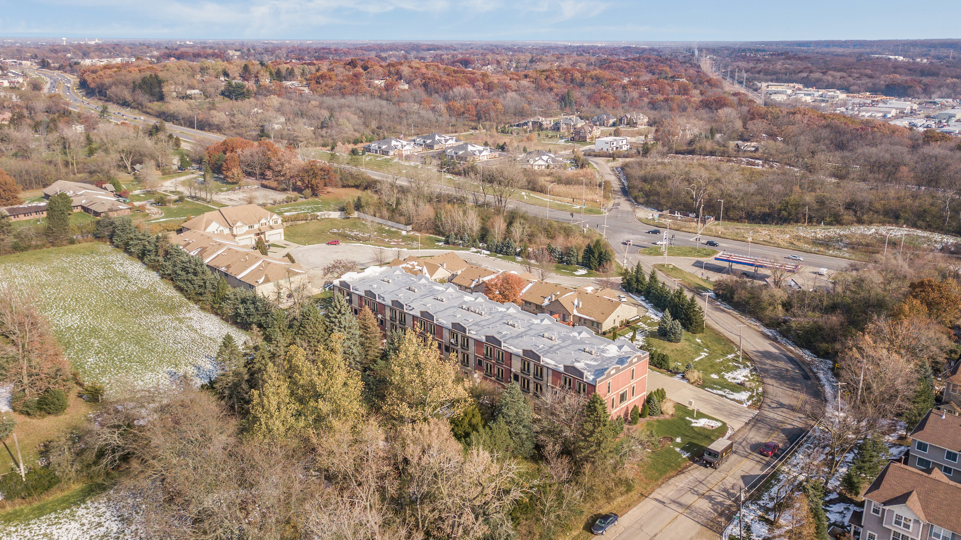 16W560 Bluff Road, Unit 16W540 Willowbrook, IL 60527 - Photo 38 of 39 Gallery Image 38