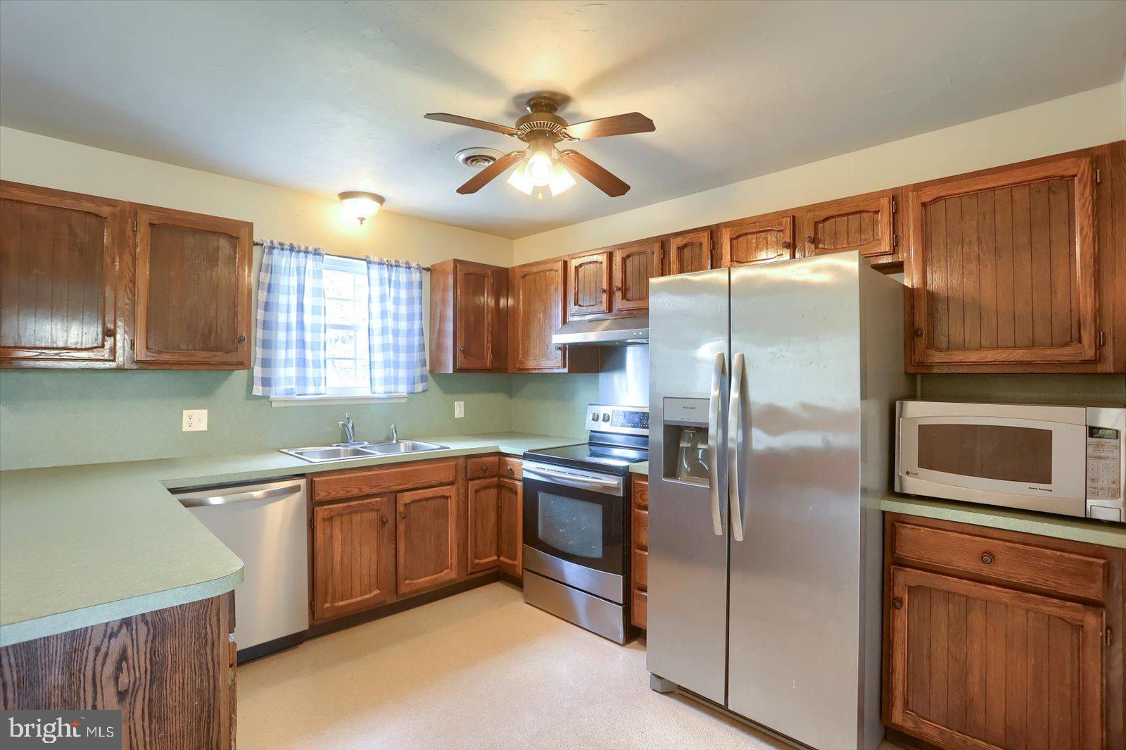 633 Fulton Street Hanover, PA 17331 - Photo 11 of 41 Gallery Image 11