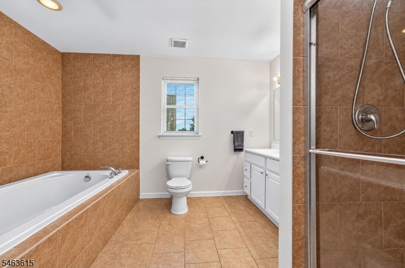 587 Greenbrook Road North Plainfield, NJ 07063 - Photo 17 of 33 Gallery Image 17