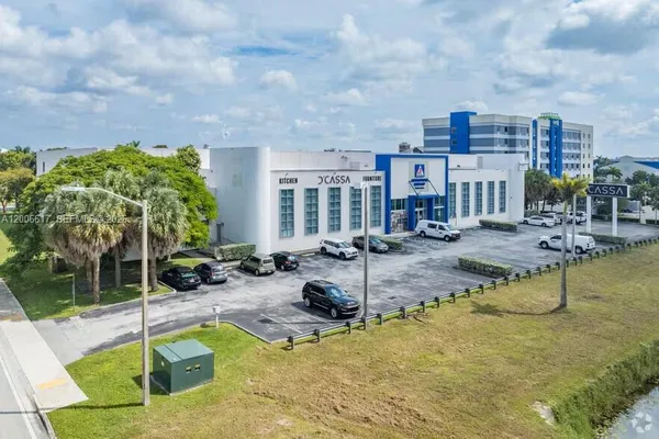 $24 | 8975 Northwest 26th Street, Doral, FL 33172