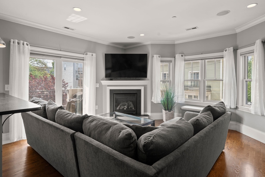 11 Howell Street, Unit 2 Boston, MA 02125 - Photo 6 of 25
