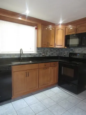 $4,200 | 109 Walnut Street, Malden, MA 02148