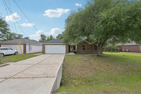 $210,000 | 16221 Summerset Estates Boulevard, Conroe, TX 77302