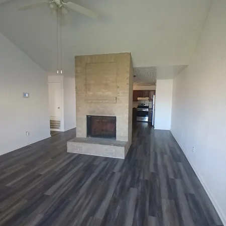 $1,450 | 5436 Parkridge Drive, Unit 5434, Houston, TX 77053