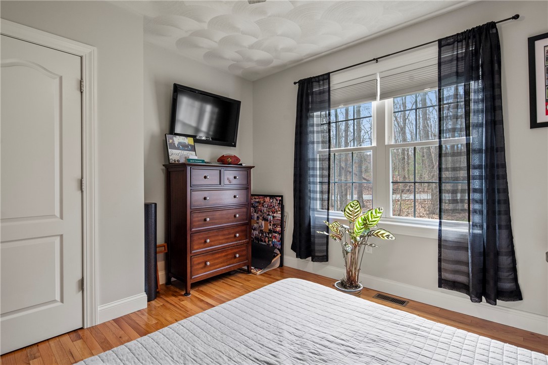 347 Hope Furnace Road Hope, RI 02831 - Photo 18 of 30