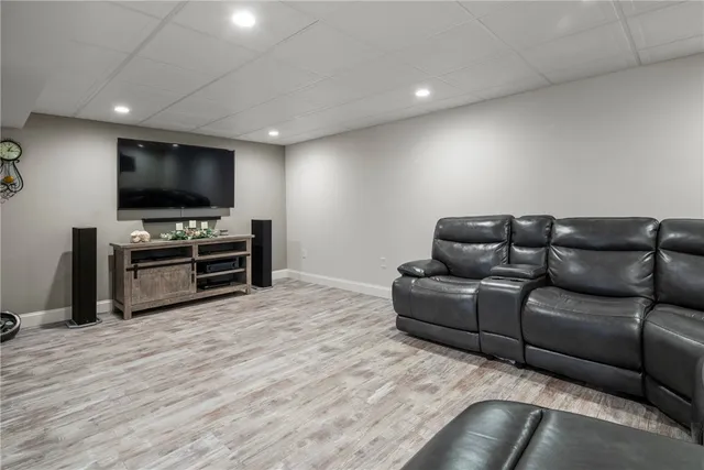 $650,000 | 347 Hope Furnace Road, Hope, RI 02831