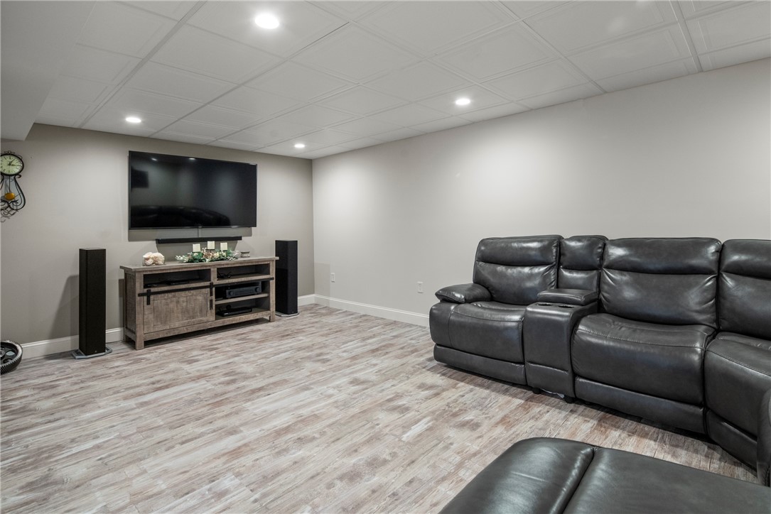 347 Hope Furnace Road Hope, RI 02831 - Photo 26 of 30