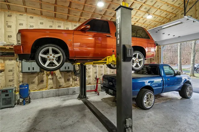 $650,000 | 347 Hope Furnace Road, Hope, RI 02831