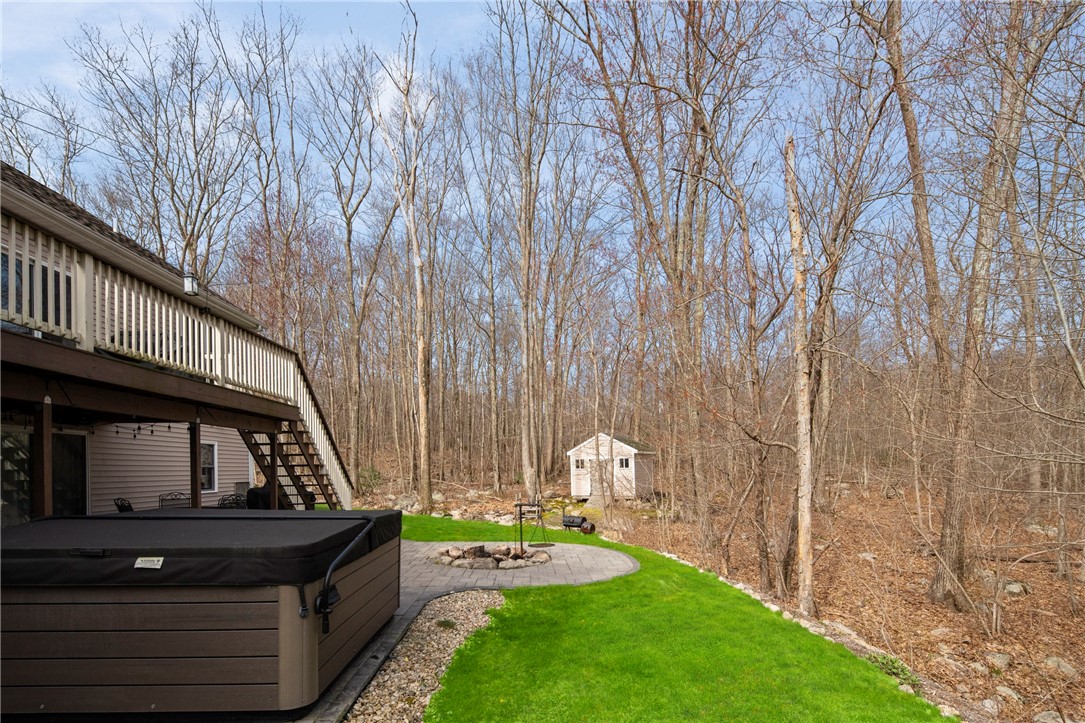 347 Hope Furnace Road Hope, RI 02831 - Photo 6 of 30