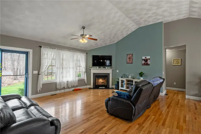 $650,000 | 347 Hope Furnace Road, Hope, RI 02831