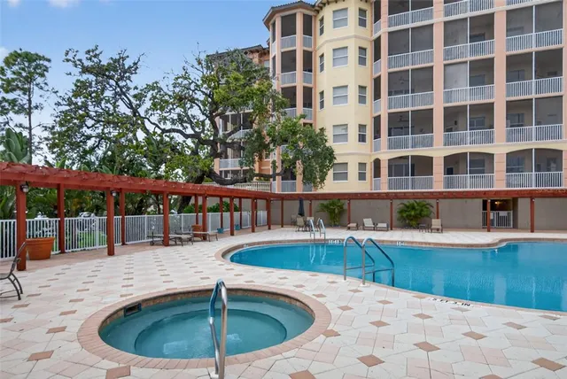 $1,499,000 | 5531 Cannes Circle, Unit 801, Sarasota, FL 34231