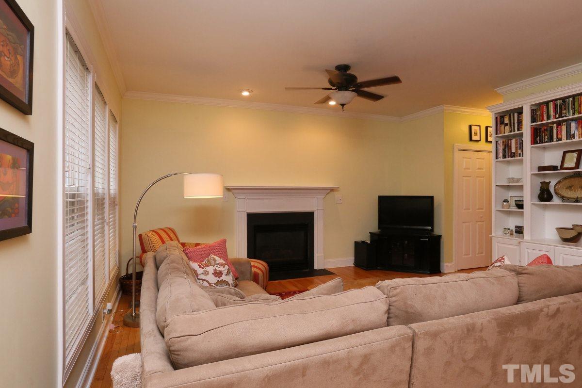1068 Mills Street Raleigh, NC 27608 - Photo 5 of 25