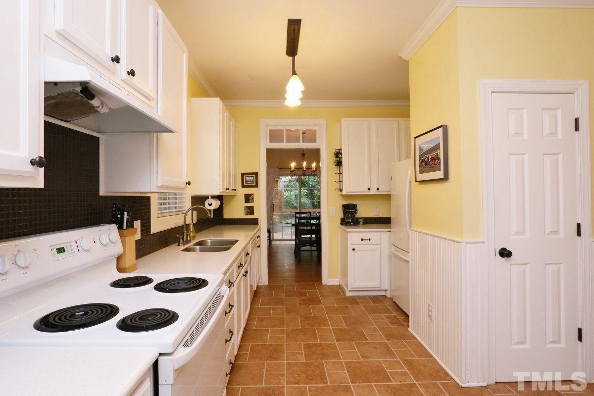 1068 Mills Street Raleigh, NC 27608 - Photo 10 of 25