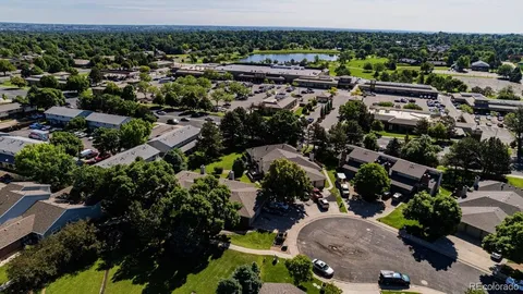 an aerial view of a tennis ground