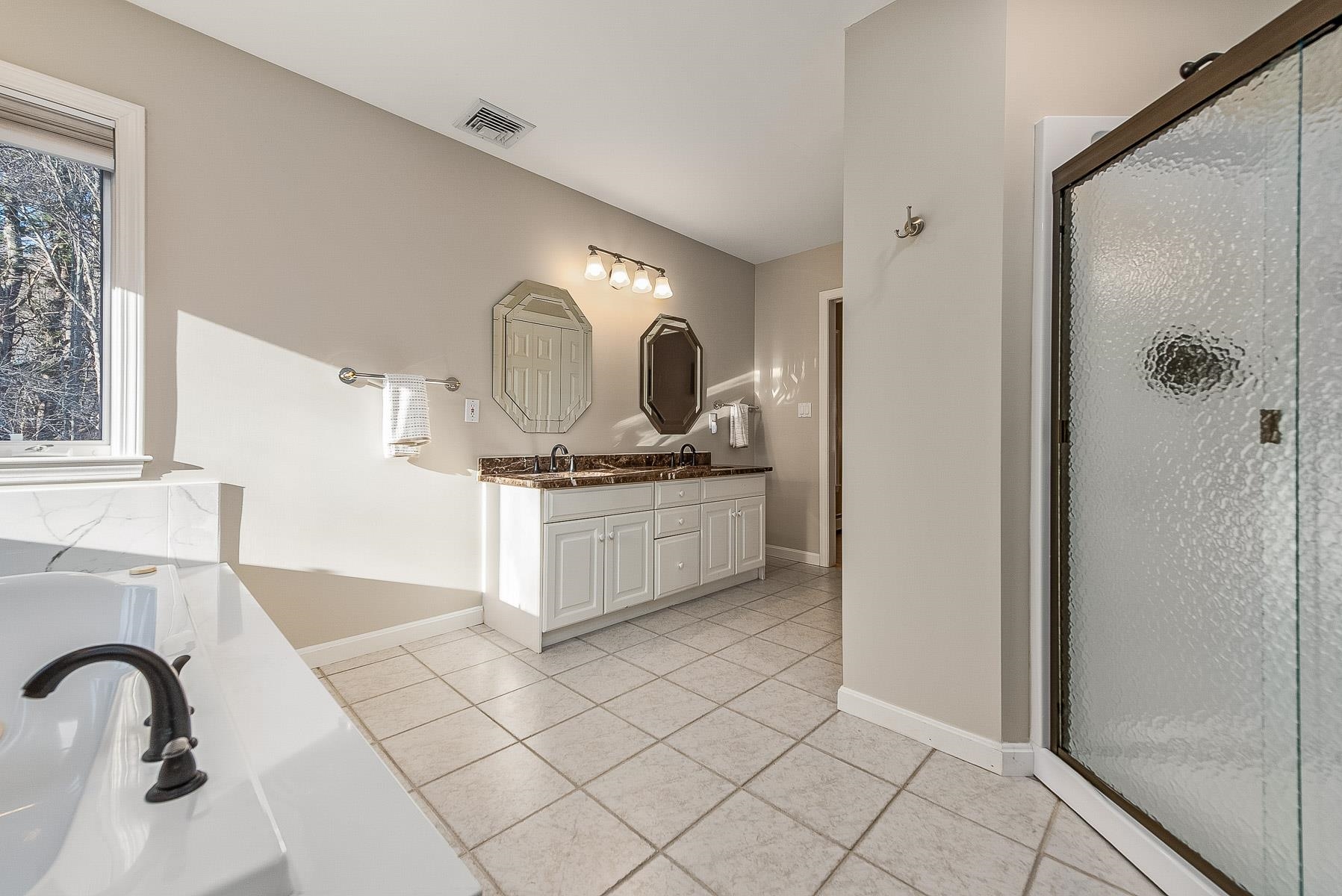 463 Exeter Road Hampton, NH 03842 - Photo 14 of 29