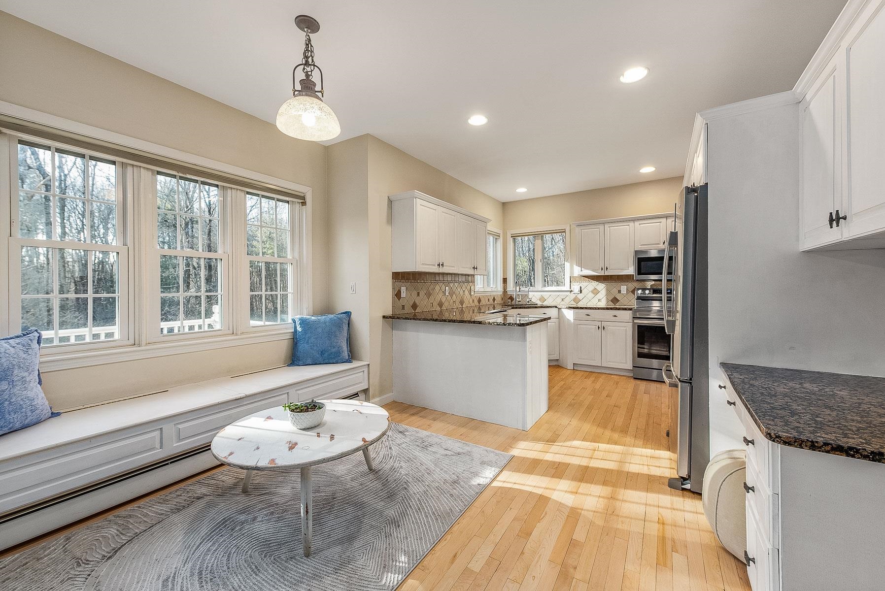 463 Exeter Road Hampton, NH 03842 - Photo 4 of 29