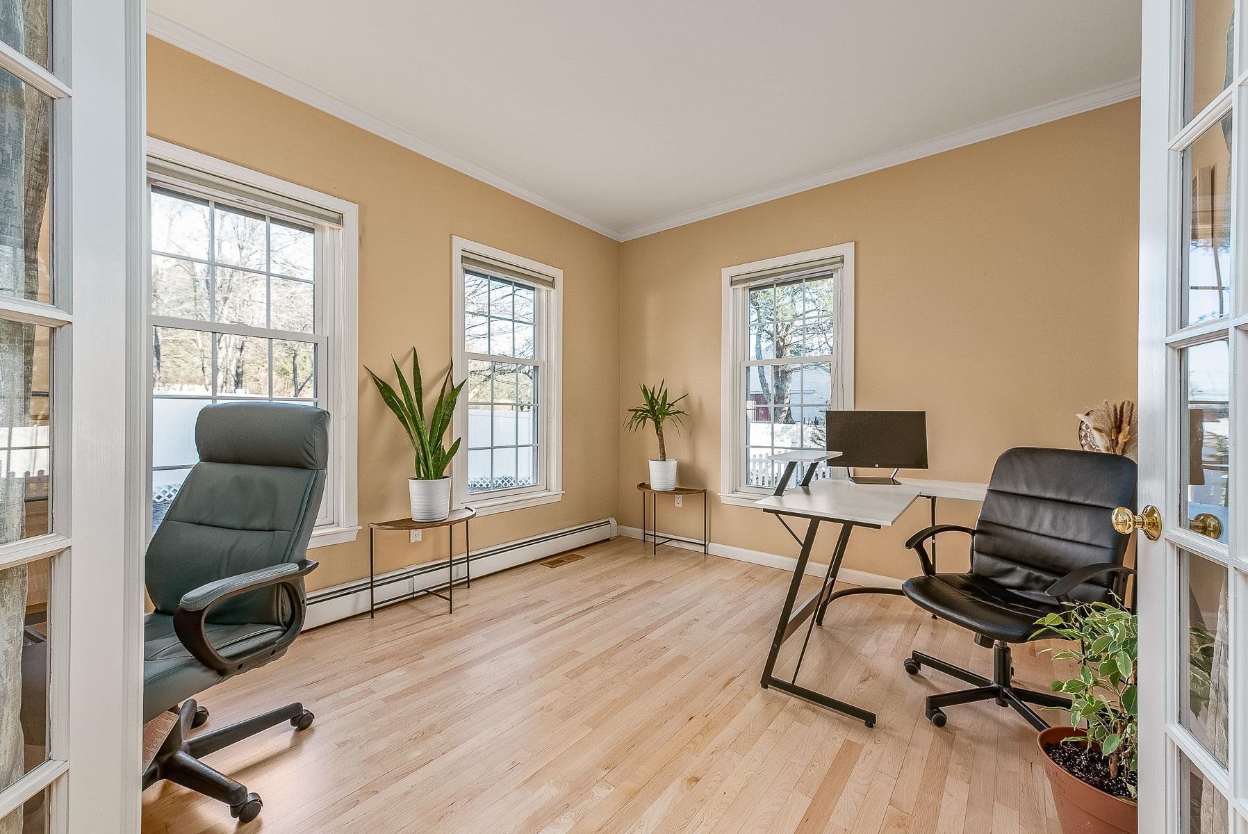 463 Exeter Road Hampton, NH 03842 - Photo 7 of 29