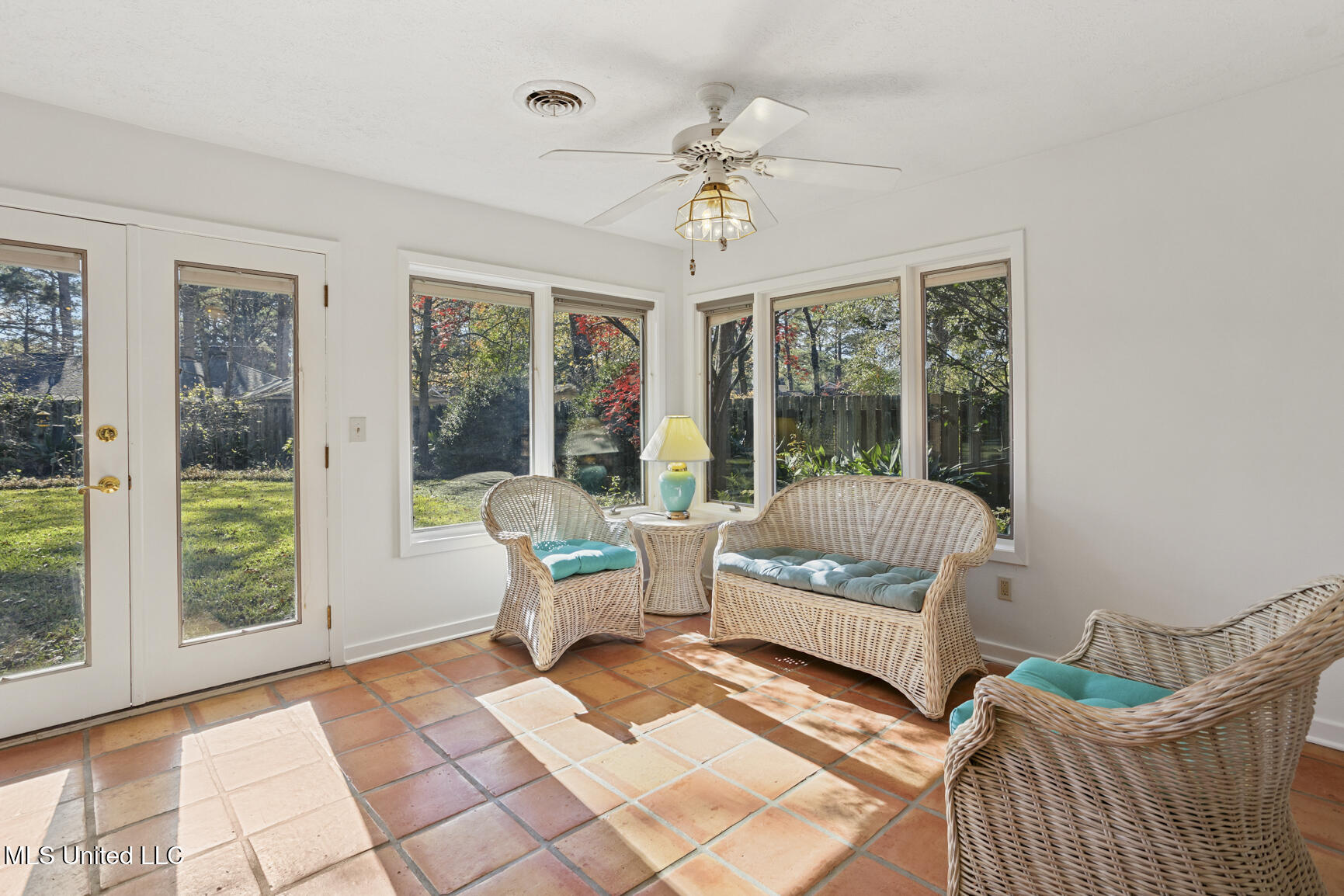 5347 Reddoch Drive Jackson, MS 39211 - Photo 12 of 34 5347 Reddoch Dr-14