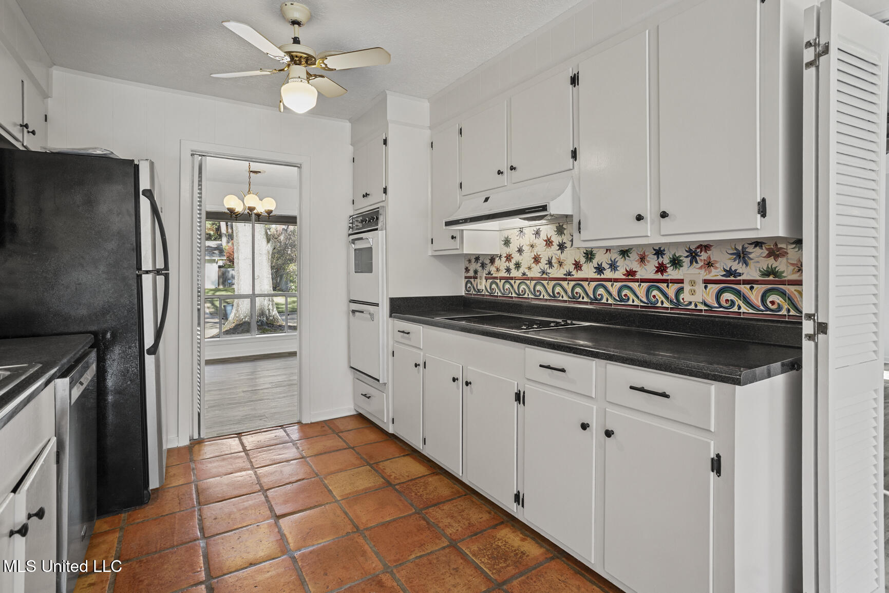 5347 Reddoch Drive Jackson, MS 39211 - Photo 9 of 34 5347 Reddoch Dr-9