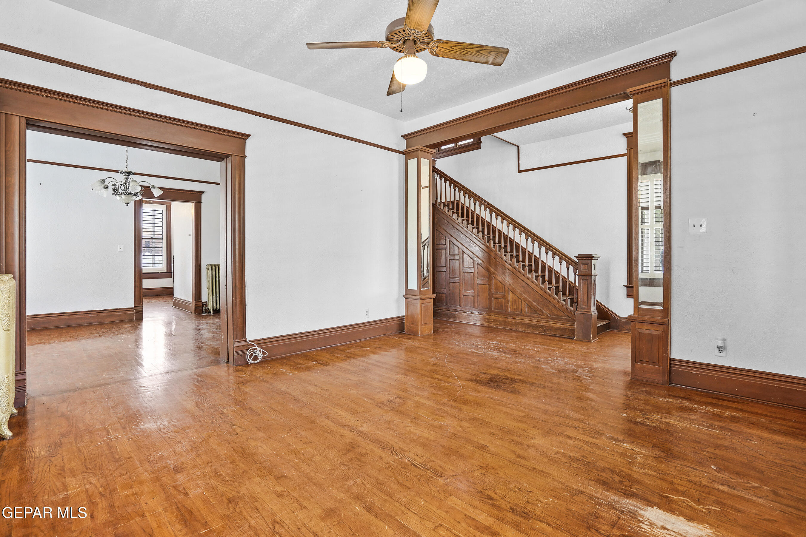 1218 Prospect Street El Paso, TX 79902 - Photo 8 of 43 a view of an entryway with wooden floor