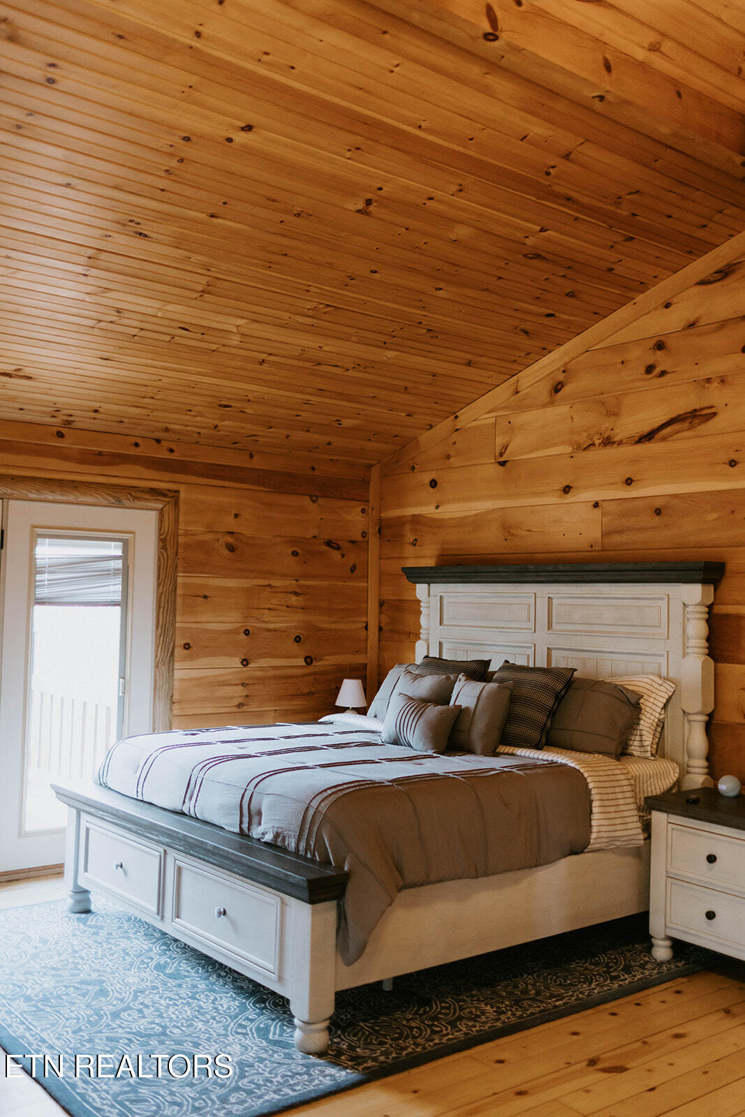 435 John J Smith Road Oneida, TN 37841 - Photo 58 of 60 1R2A9984