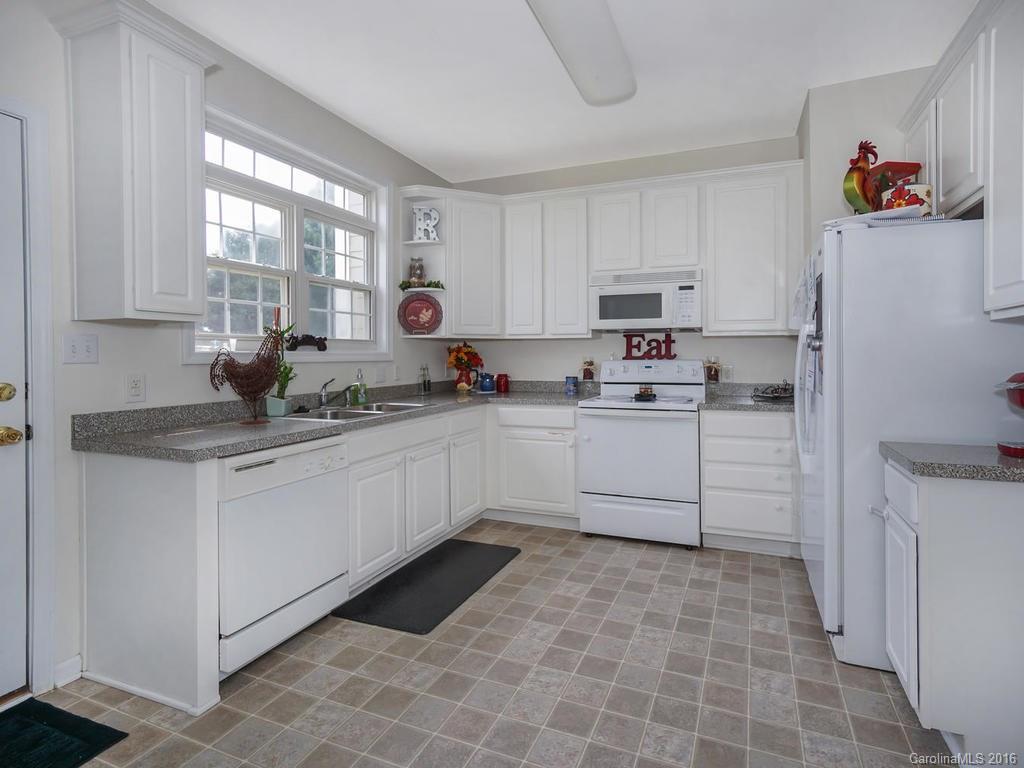 109 Forest Ridge Road, Unit 3 Mooresville, NC 28117 - Photo 4 of 17 Gallery Image 4