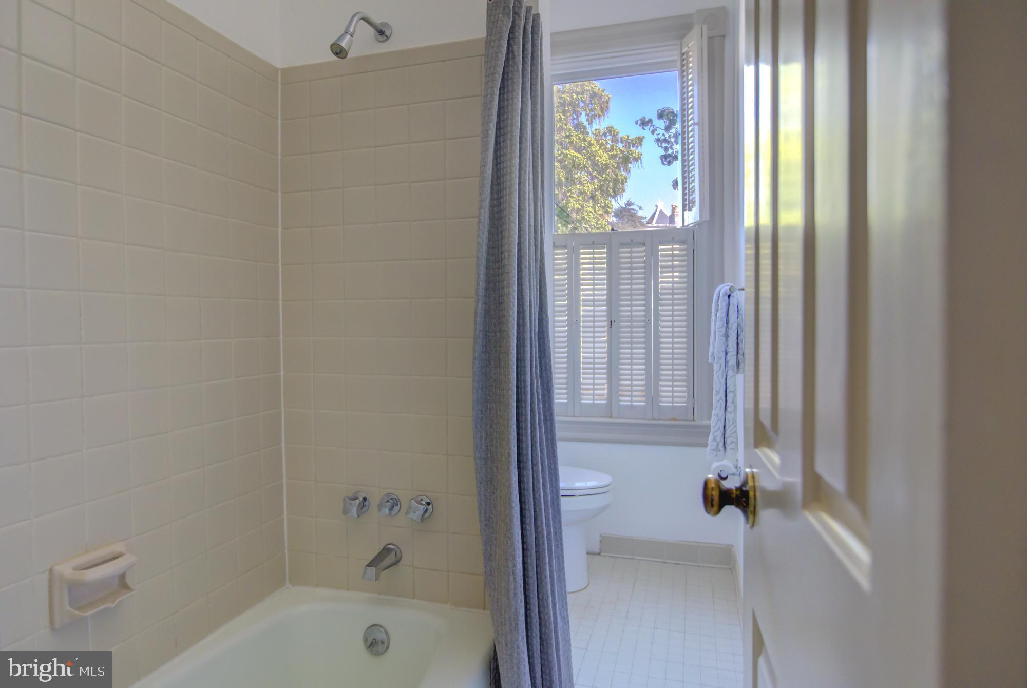136 E Street Southeast Washington, DC 20003 - Photo 19 of 29 Gallery Image 19