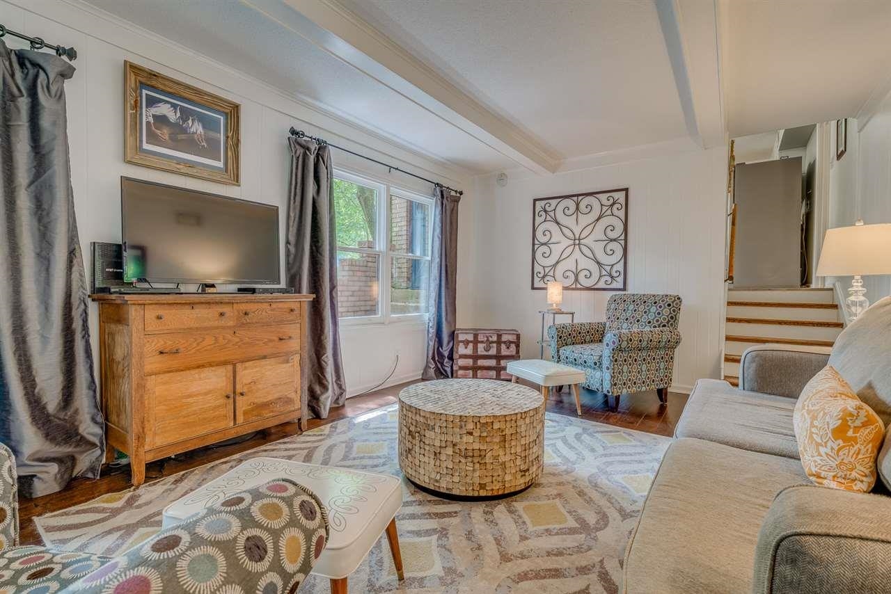 1860 Brierbrook Road Germantown, TN 38138 - Photo 7 of 19 Gallery Image 7