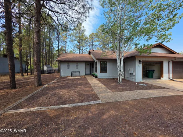 $1,400 | 5240 South 28th Place, Show Low, AZ 85901