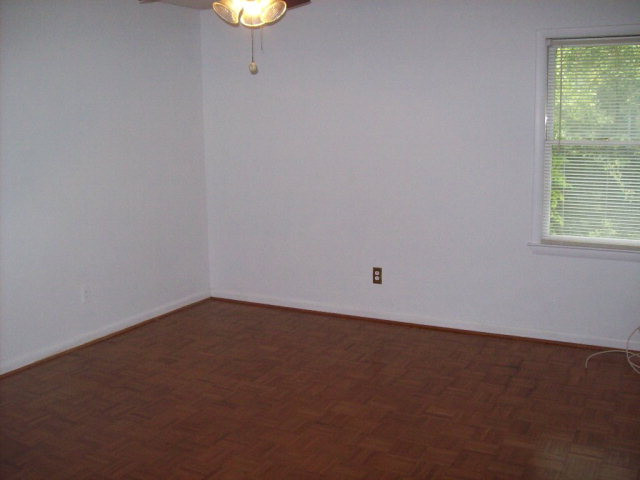 8 Troon Way Aiken, SC 29803 - Photo 11 of 19 Master Bedroom